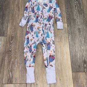 Posh Peanut Ana and Elsa Frozen Zippy